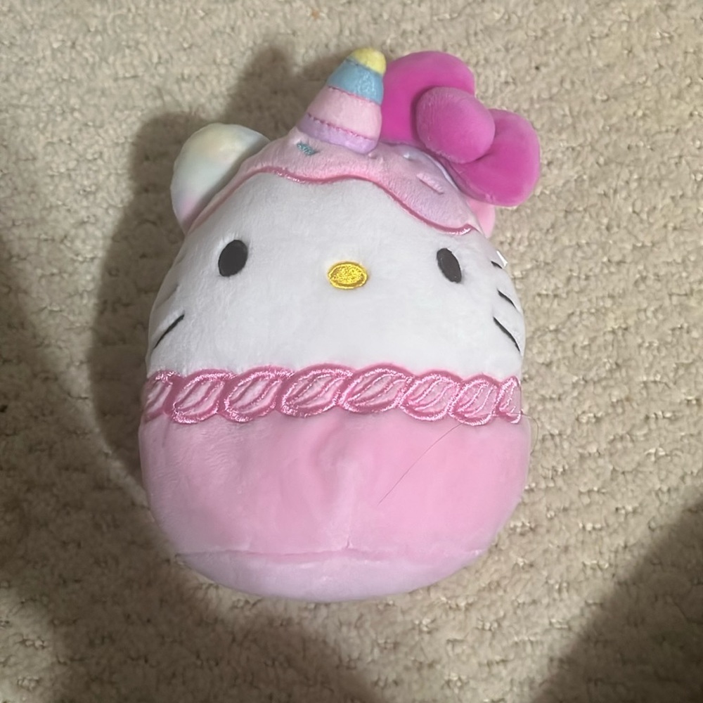 Hello kitty unicorn squishmallow Add to bundle for free